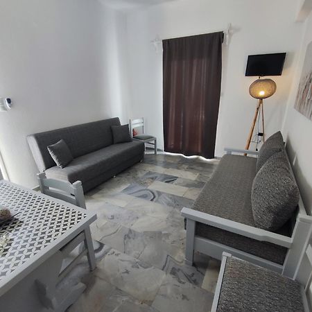 Galaxy Apartments Alikí Oda fotoğraf